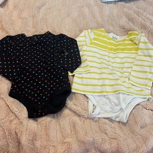 Baby Gap lot of 2 long sleeve bodysuits 12-18 months